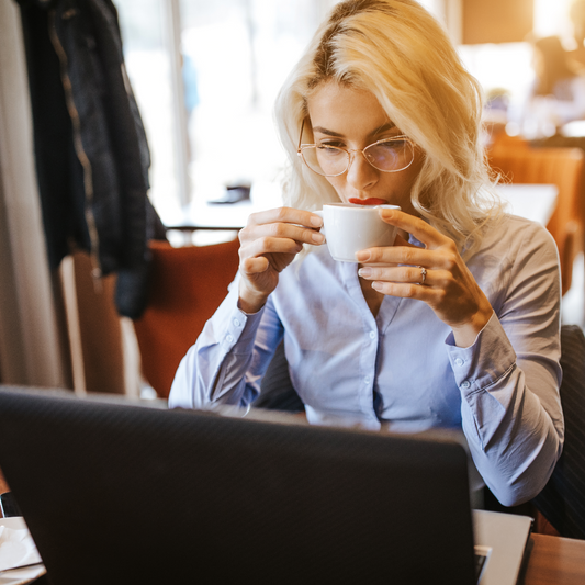 Coffee & Productivity: A Perfect Blend for Enhanced Focus